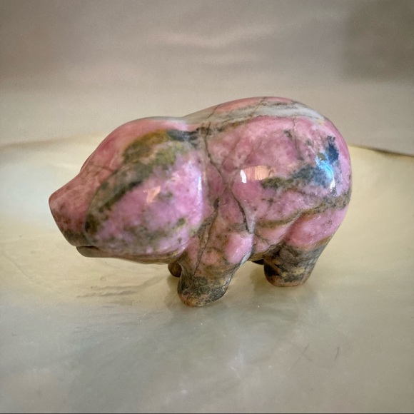 Rhodonite Crystal Stone Pig of Love 🐷💖 - Picture 8 of 10